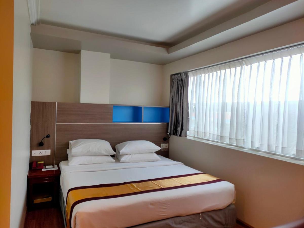 Hotel Grand United - Ahlone Branch Rangun Zewnętrze zdjęcie