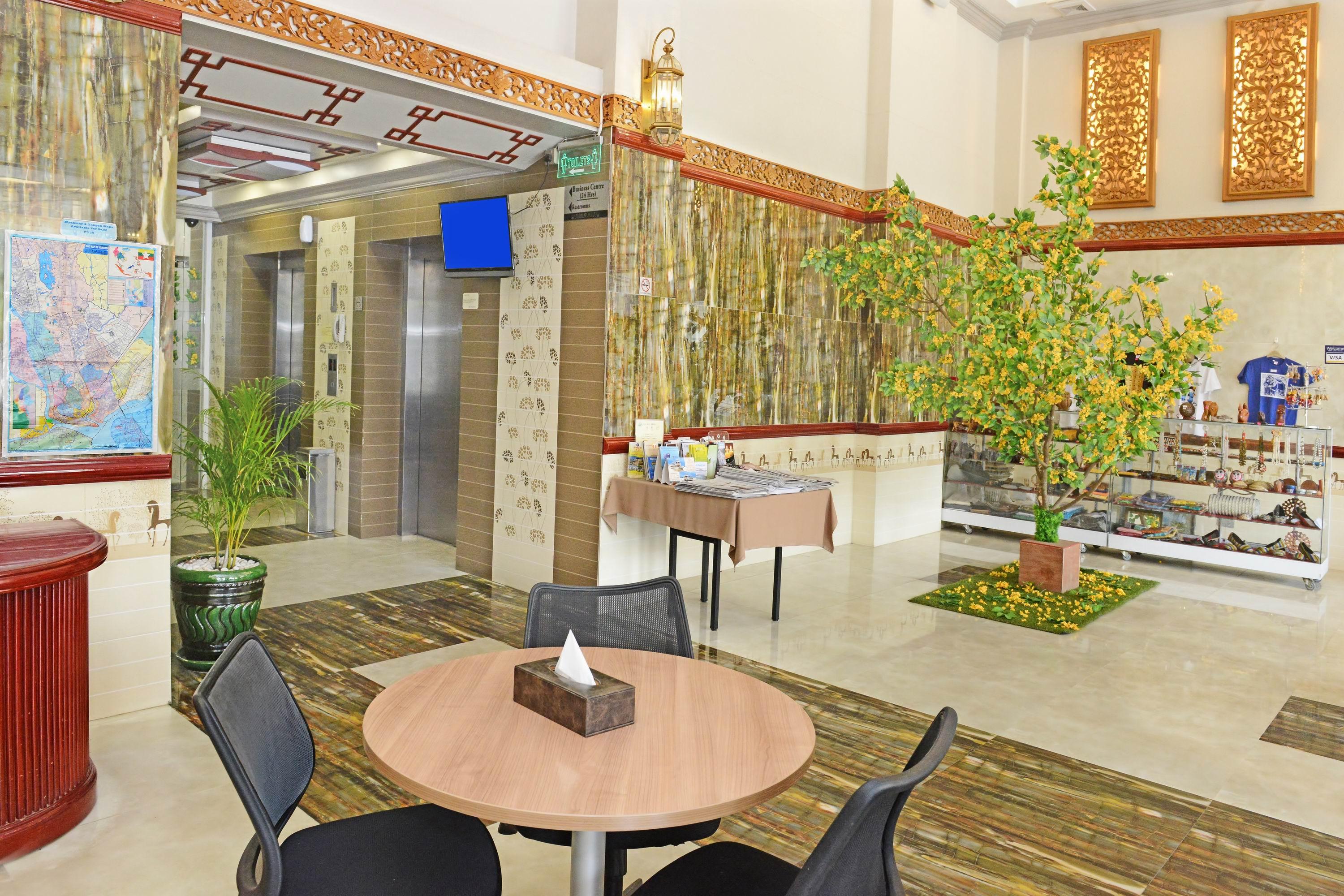 Hotel Grand United - Ahlone Branch Rangun Zewnętrze zdjęcie