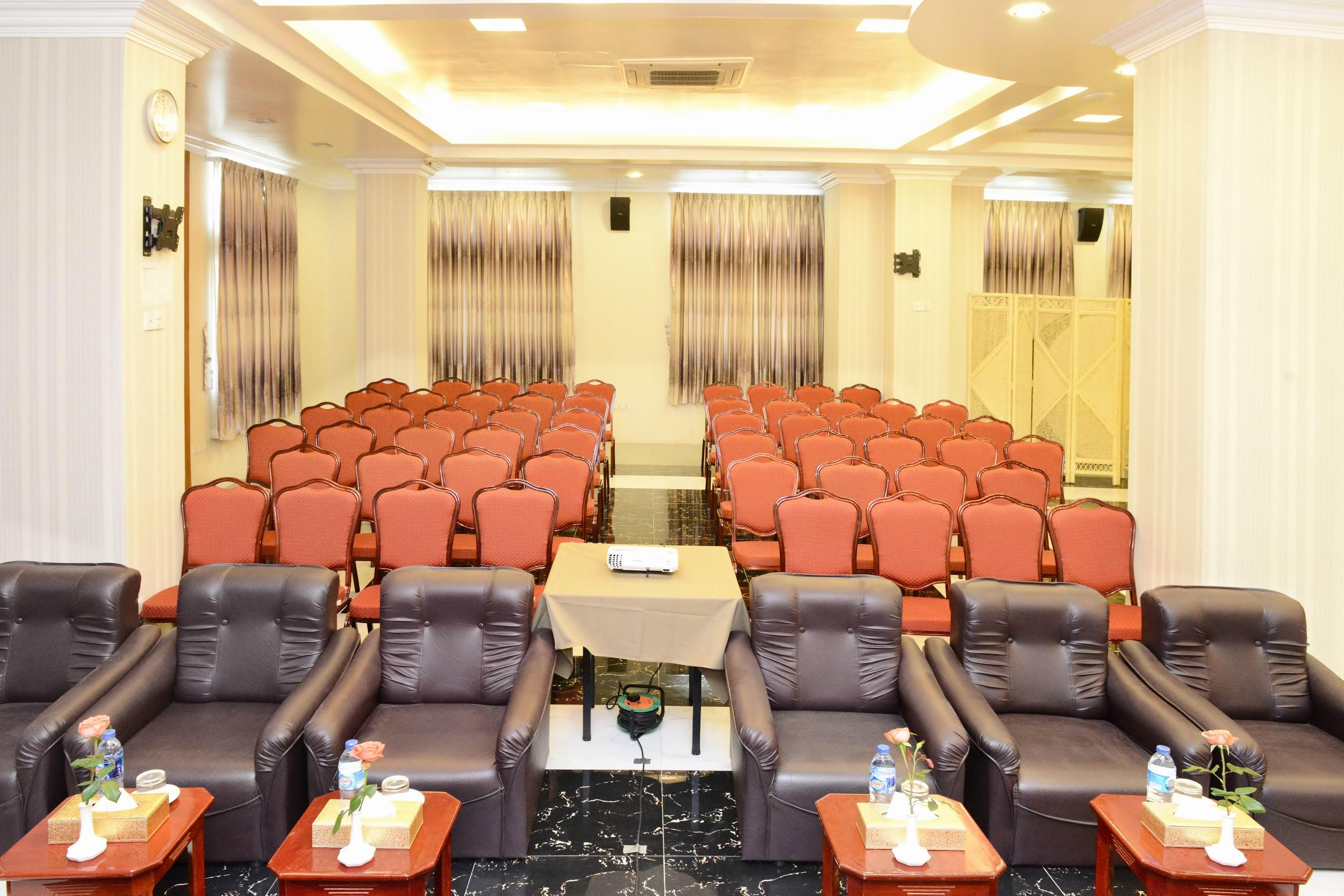 Hotel Grand United - Ahlone Branch Rangun Zewnętrze zdjęcie