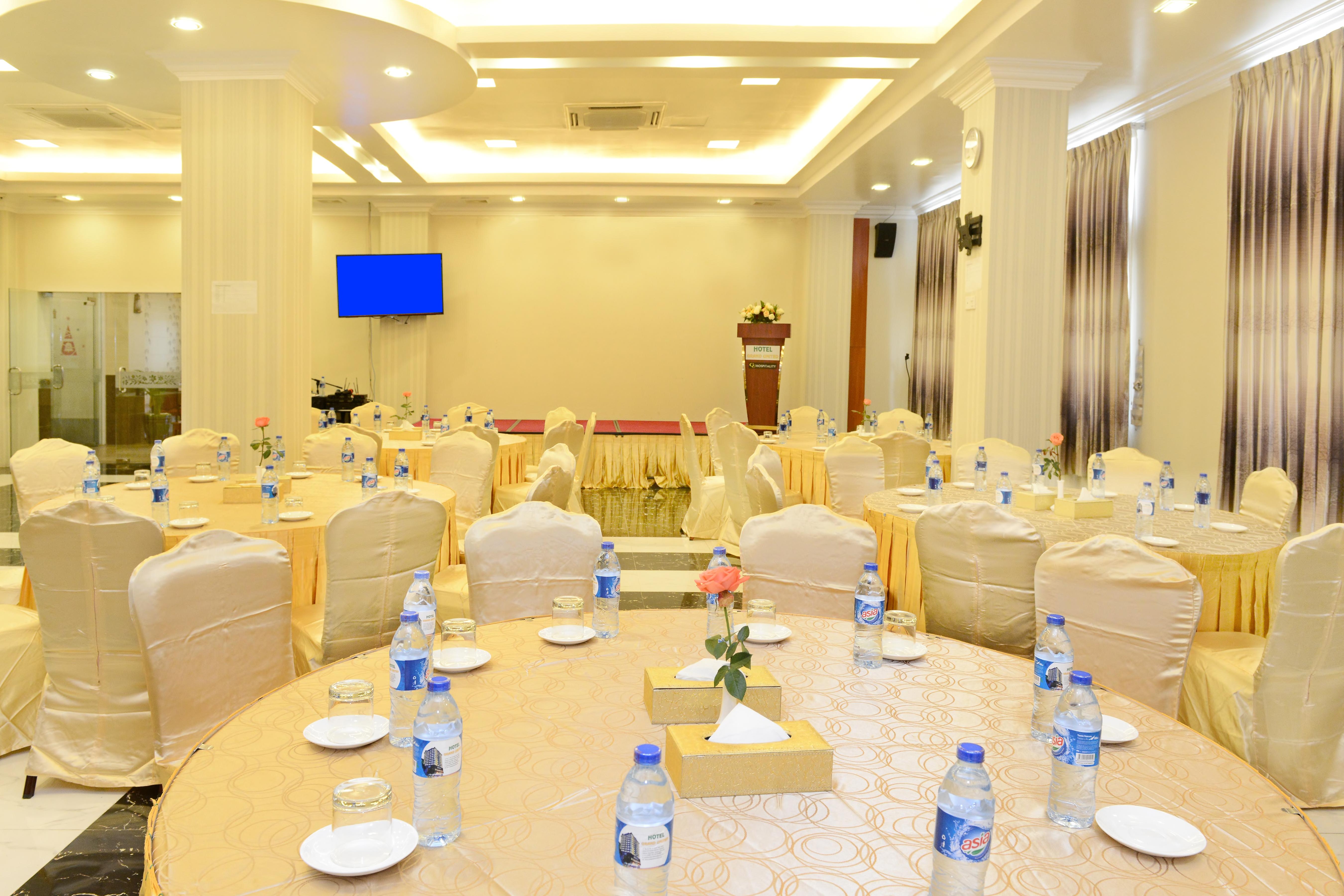 Hotel Grand United - Ahlone Branch Rangun Zewnętrze zdjęcie