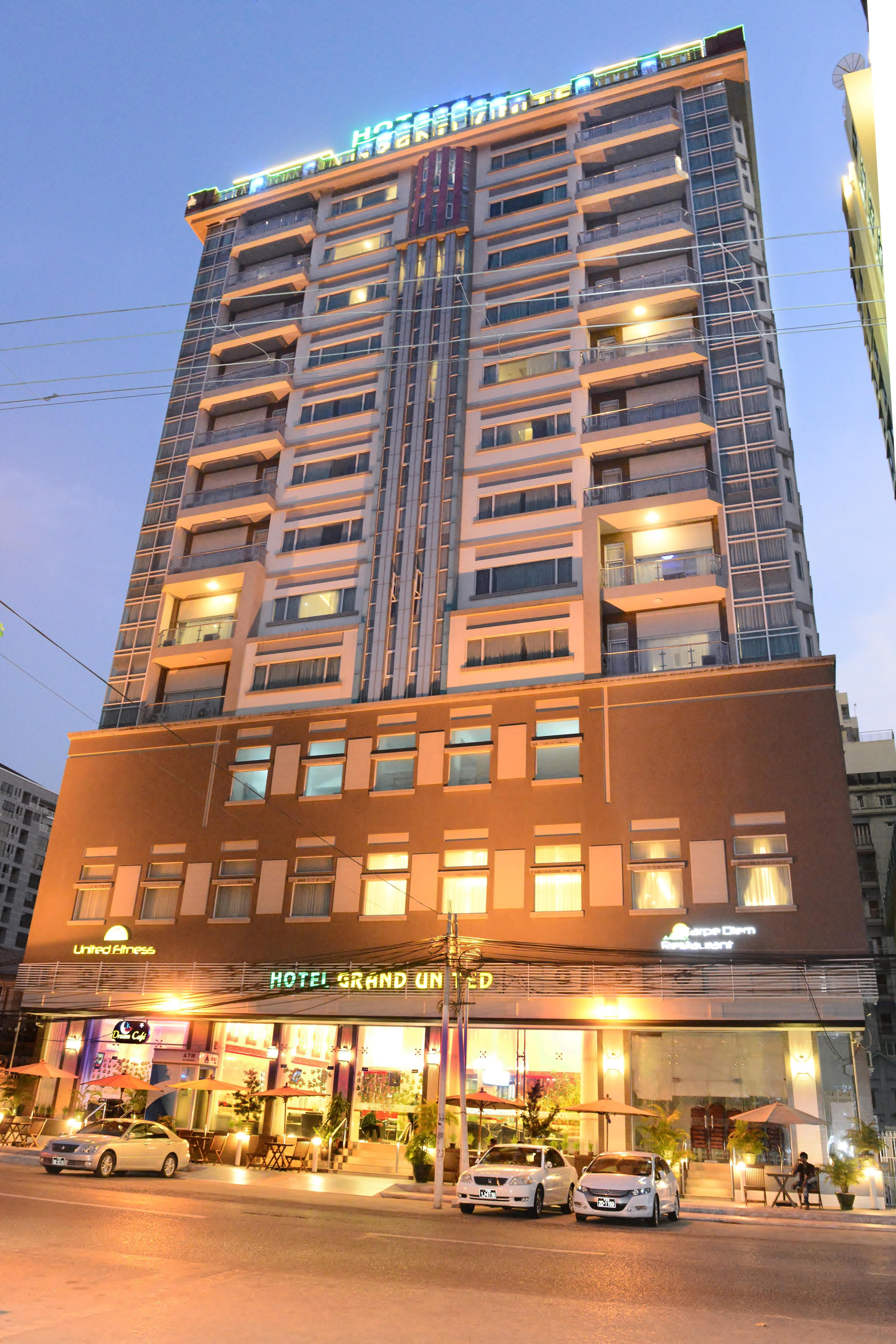 Hotel Grand United - Ahlone Branch Rangun Zewnętrze zdjęcie